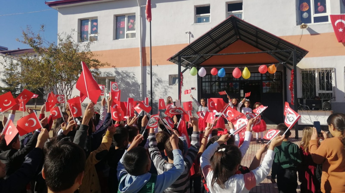 29 Ekim Cumhuriyet Bayramı'nı coşkuyla kutladık.